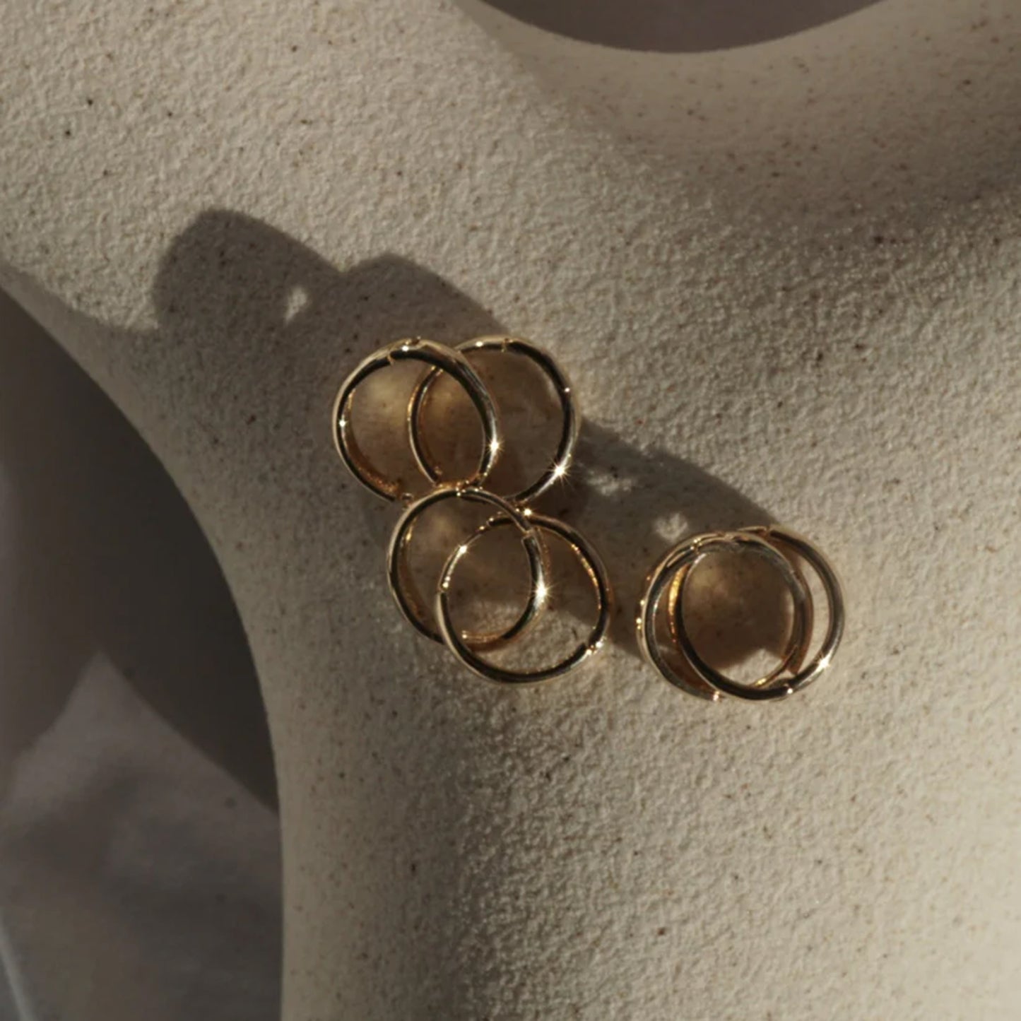 14k Gold Medium Plain Huggies / Yellow Gold
