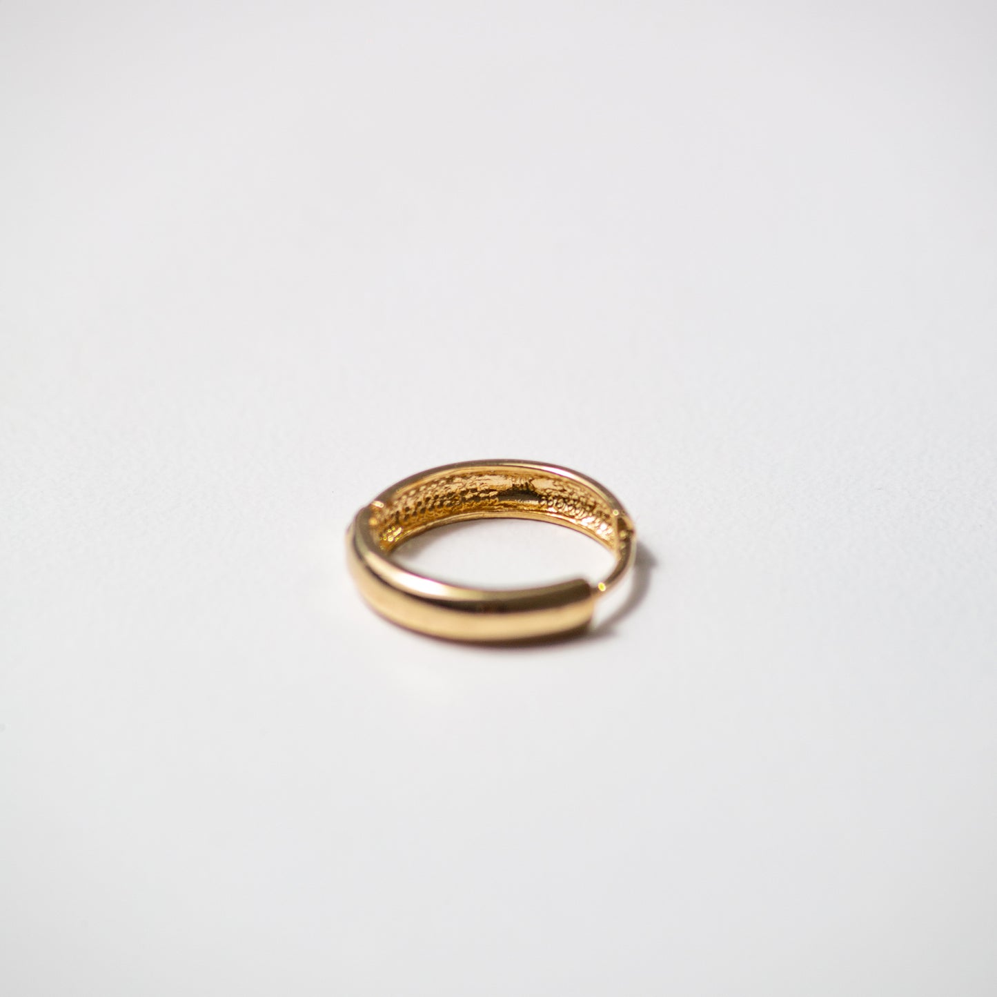 14k Gold Medium Plain Huggies / Yellow Gold