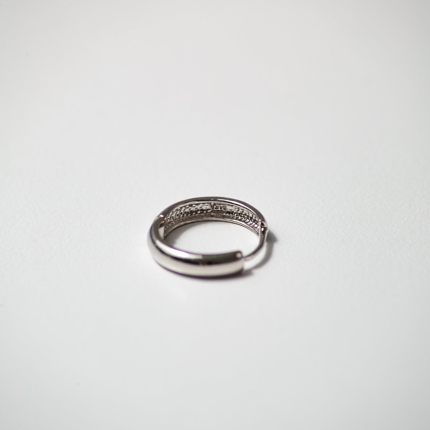 14k Gold Medium Plain Huggies / White Gold