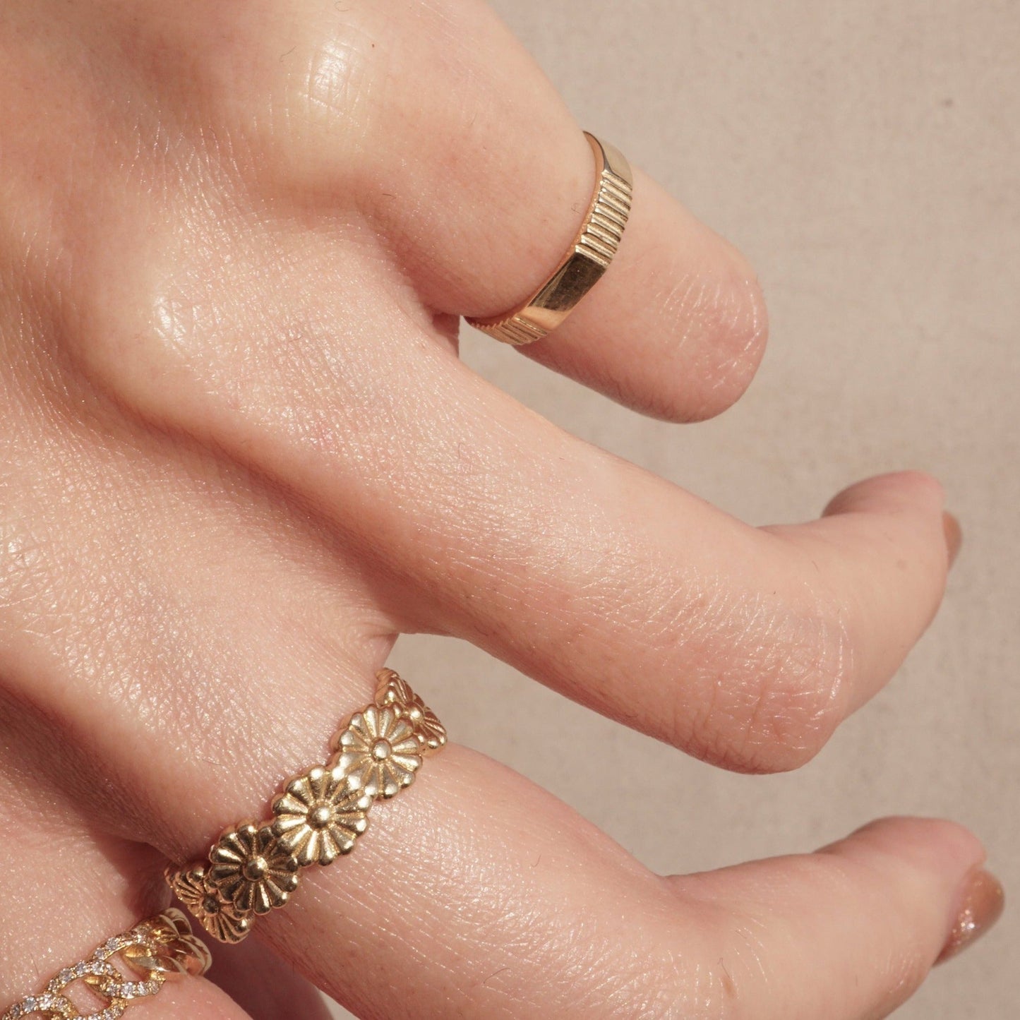 14k Gold Daisy Eternity Band / Yellow Gold