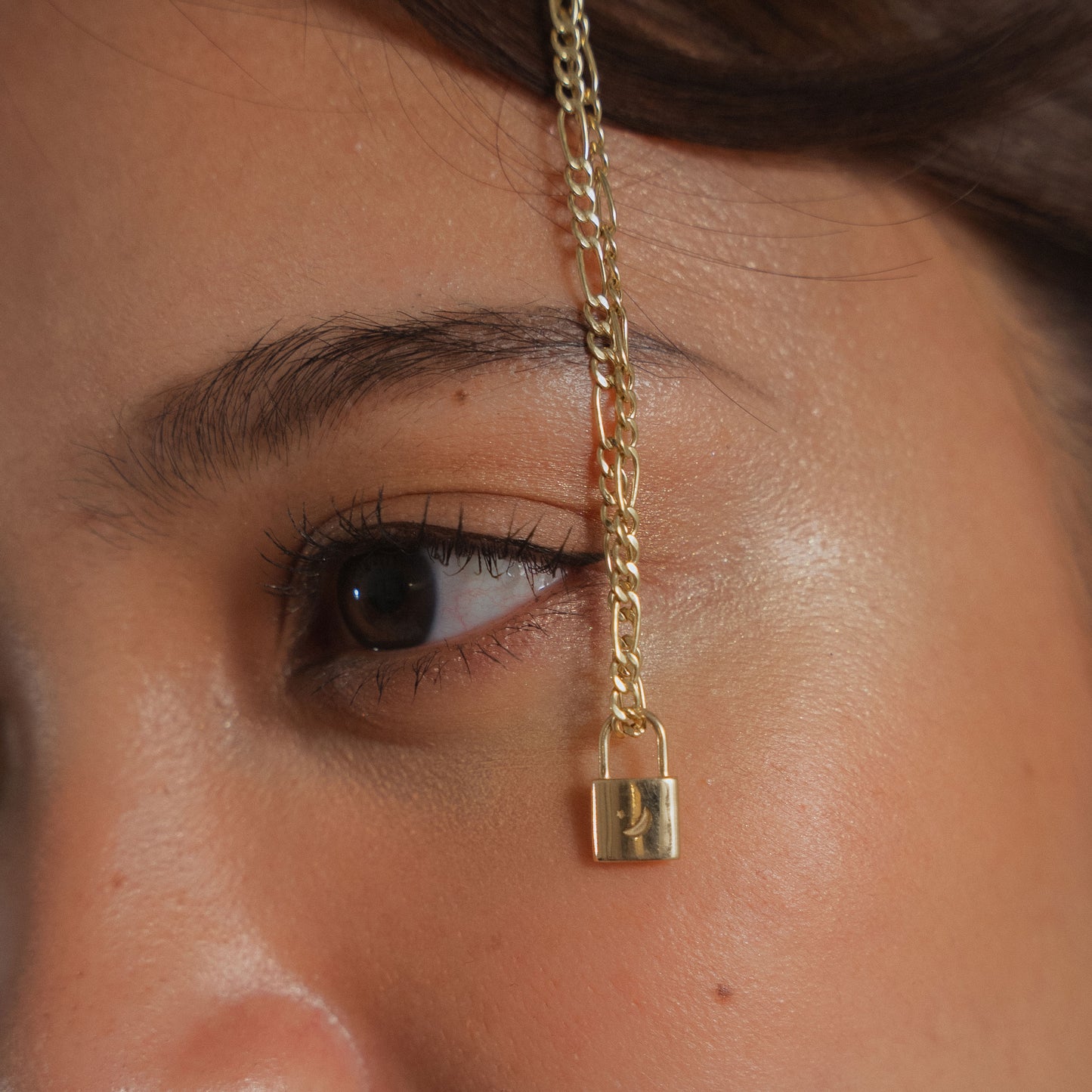 10K 「Moon」 Necklace