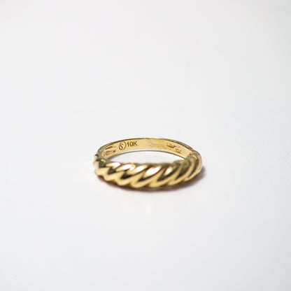 10k Gold Skinny Croissant Pinky Ring