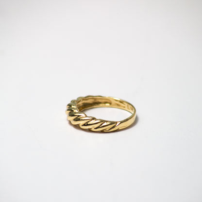 10k Gold Skinny Croissant Pinky Ring