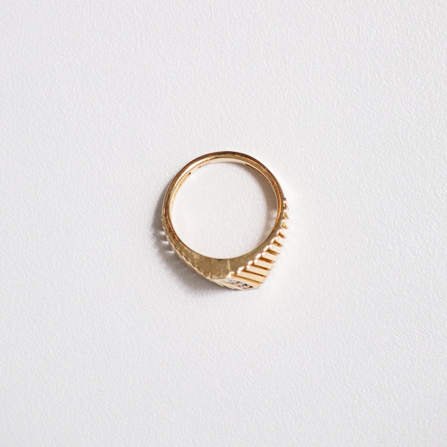 14k Gold Kelly Ring