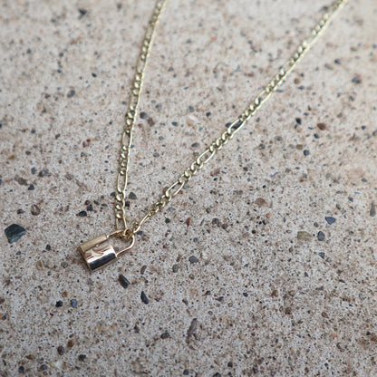 10K 「Keyless」 Pendant
